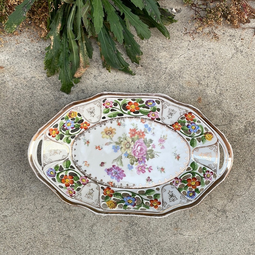 Vintage. White Porcelain, Oval, Floral Cut Out Design